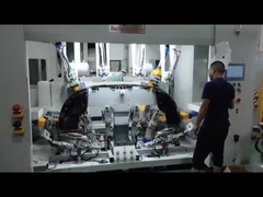 バンパーのインテグラテッドパンシング・ウェルディング・マシン